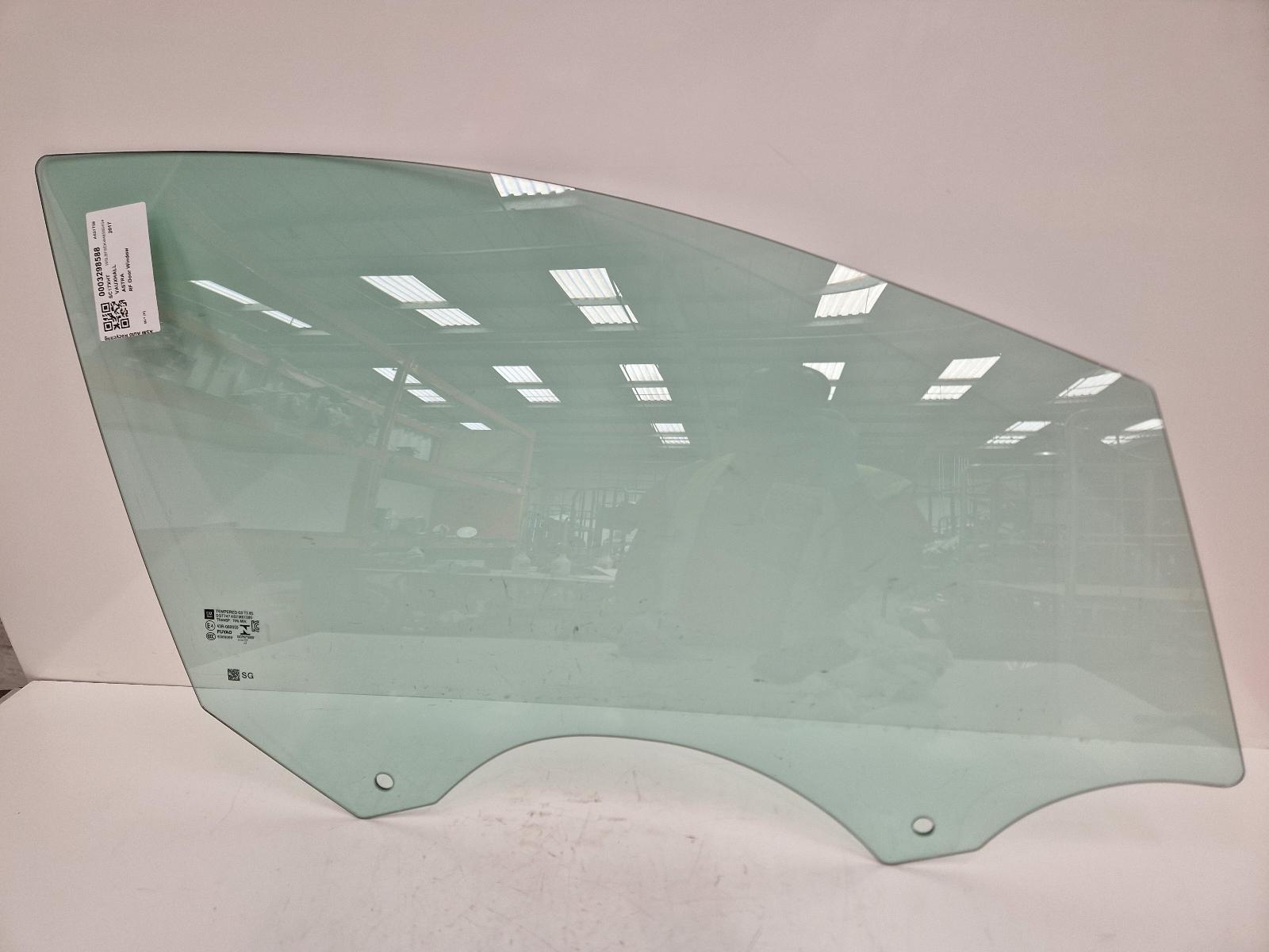 View Auto part RF Door Window Vauxhall Astra 2017