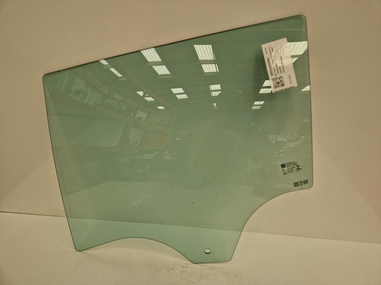 View Auto part LR Door Window Vauxhall Astra 2017