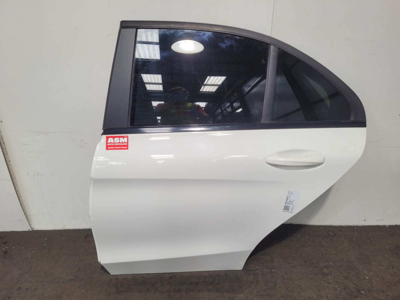 View Auto part L Rear Door Mercedes C Class 2014