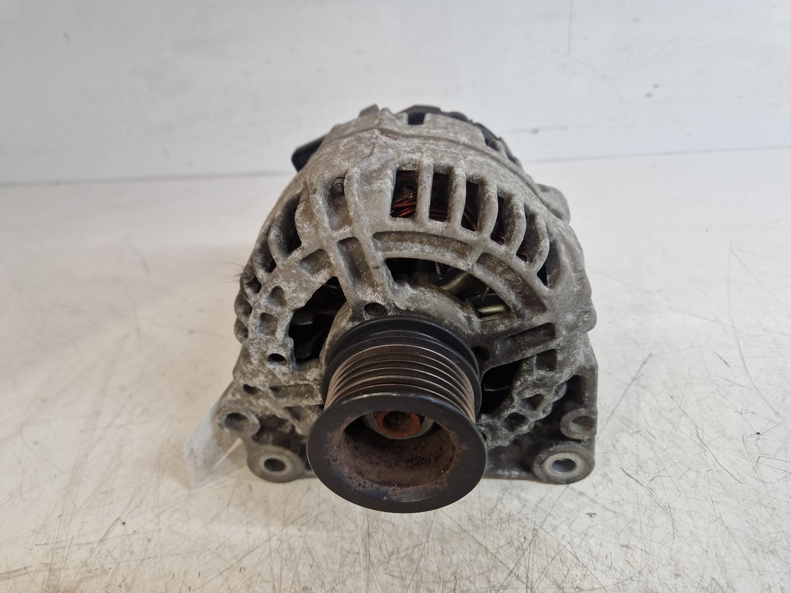View Auto part Alternator Volkswagen Polo 2002