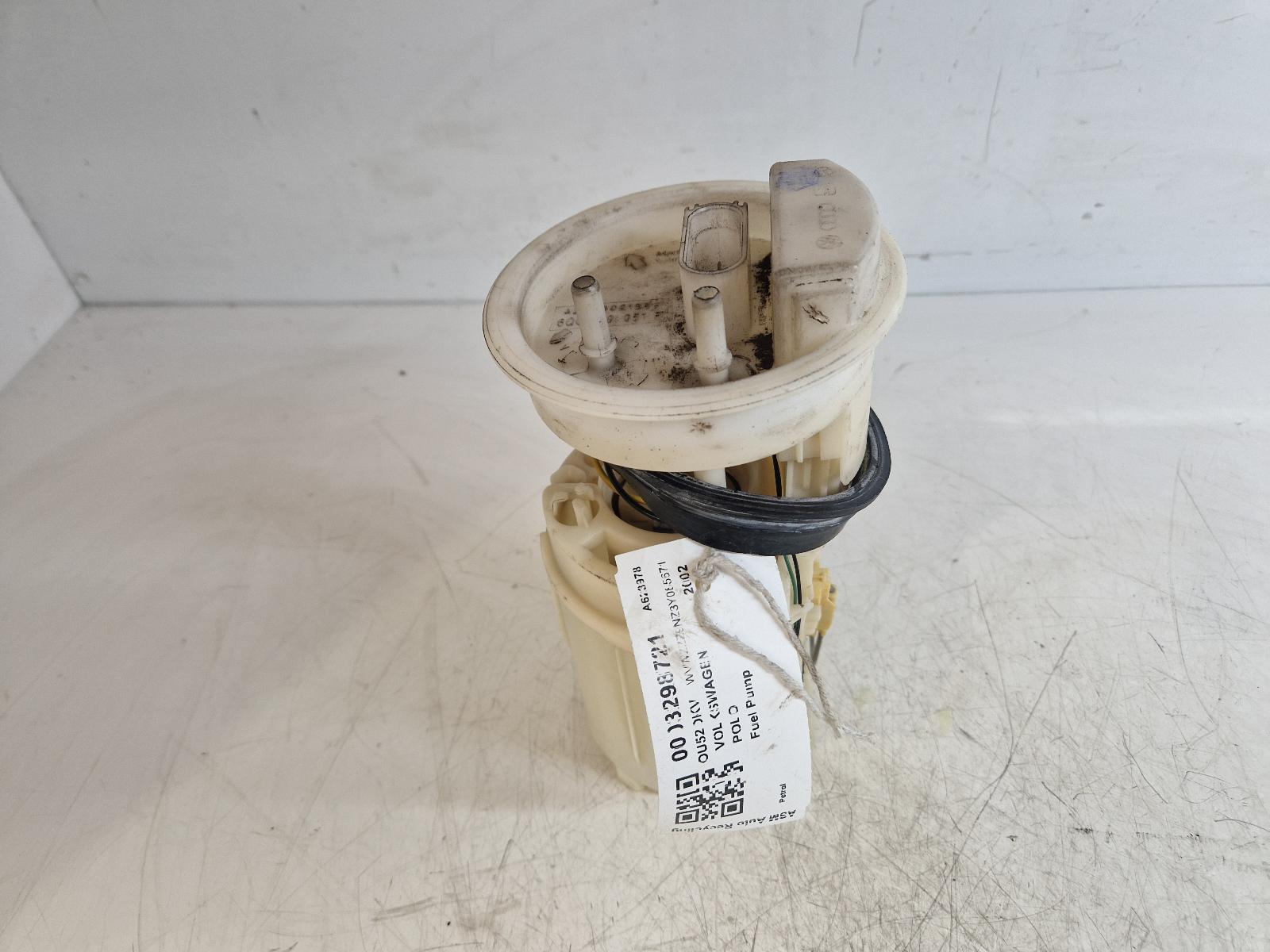 View Auto part Fuel Pump Volkswagen Polo 2002