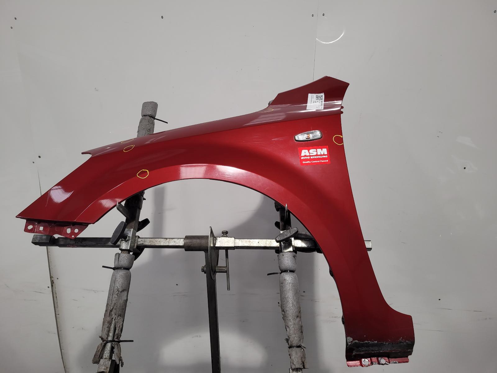 View Auto part L Wing Kia Ceed 2011