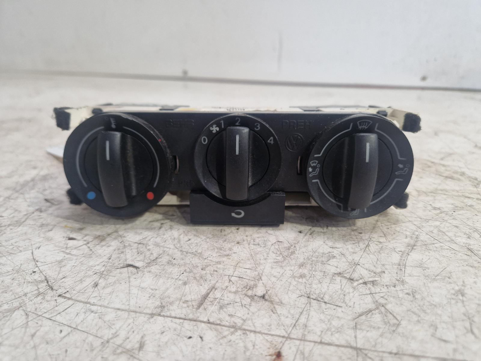View Auto part Heater/AC Controller Volkswagen Fox 2007