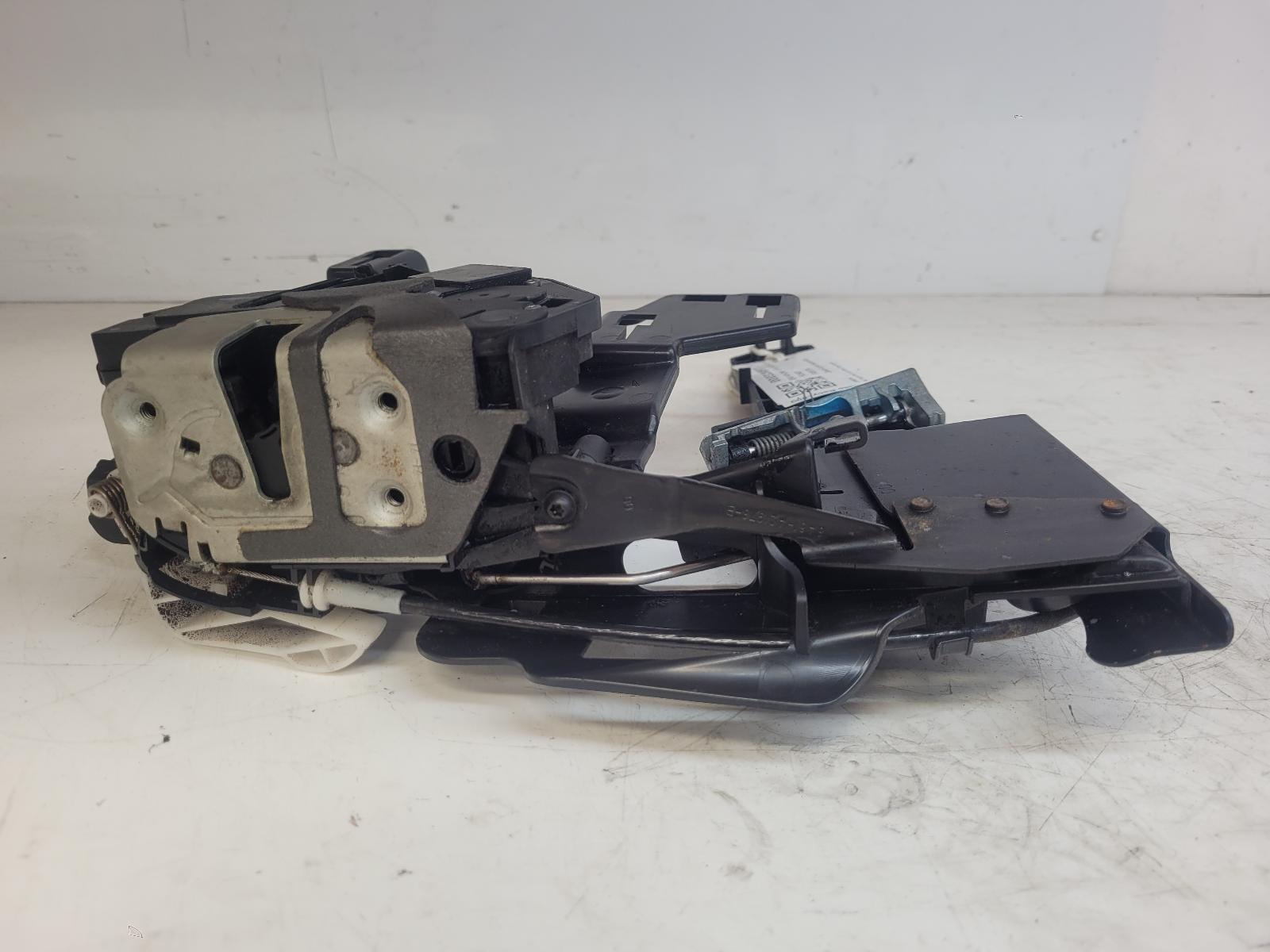 View Auto part Door Lock Assembly Ford Fiesta 2014