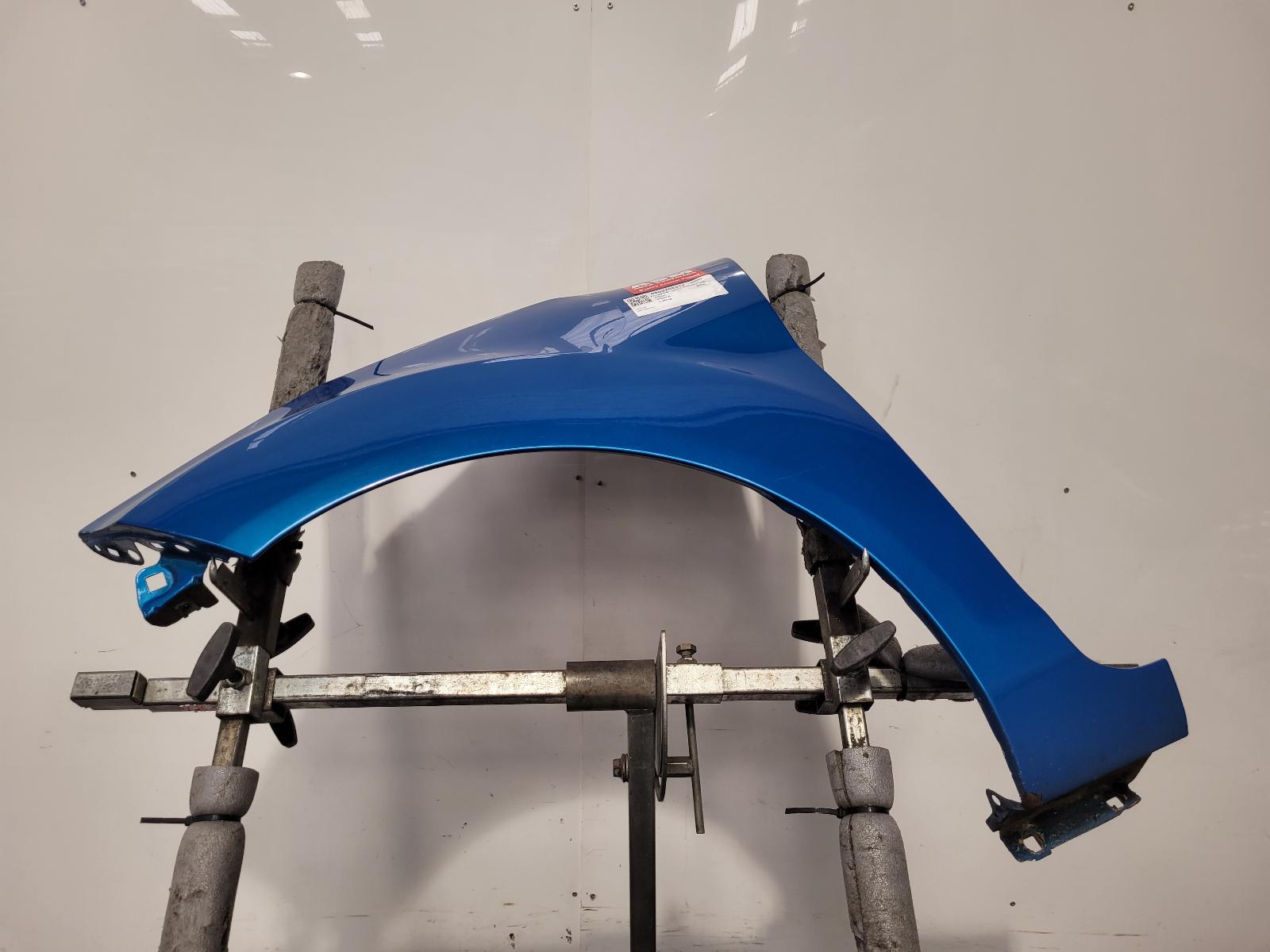 View Auto part L Wing Ford Fiesta 2014