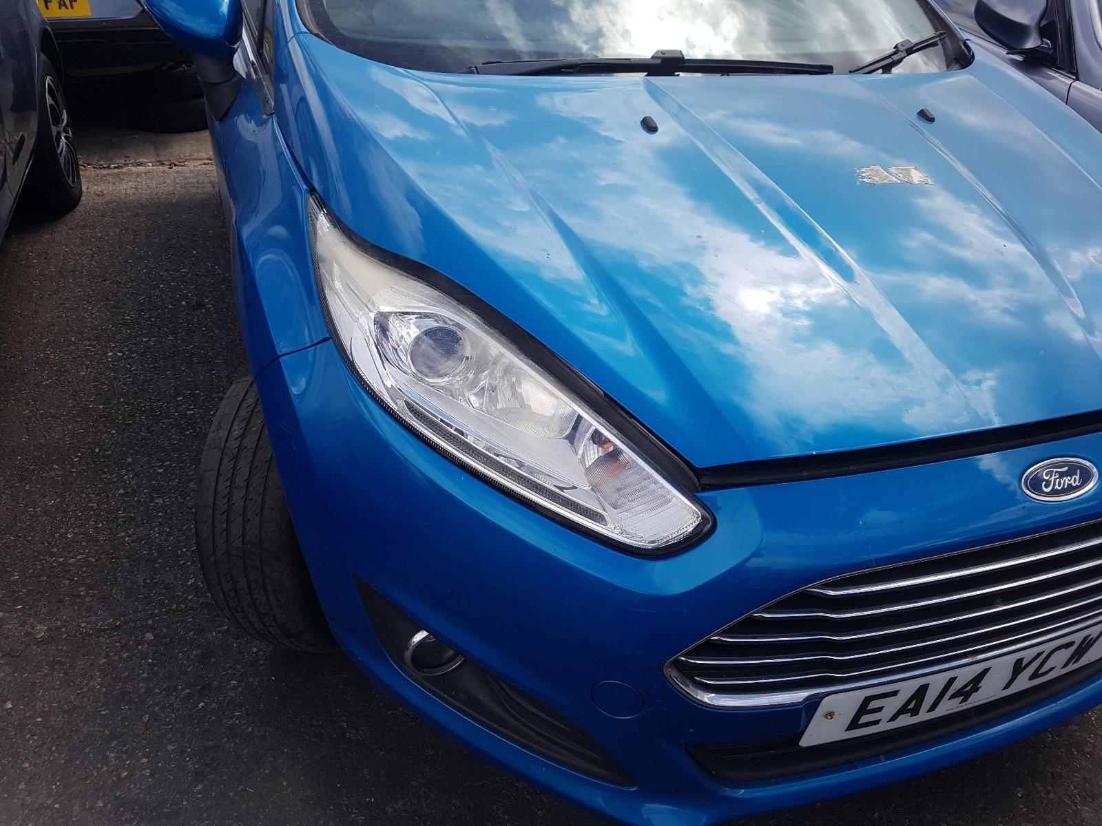 View Auto part R Headlamp Ford Fiesta 2014