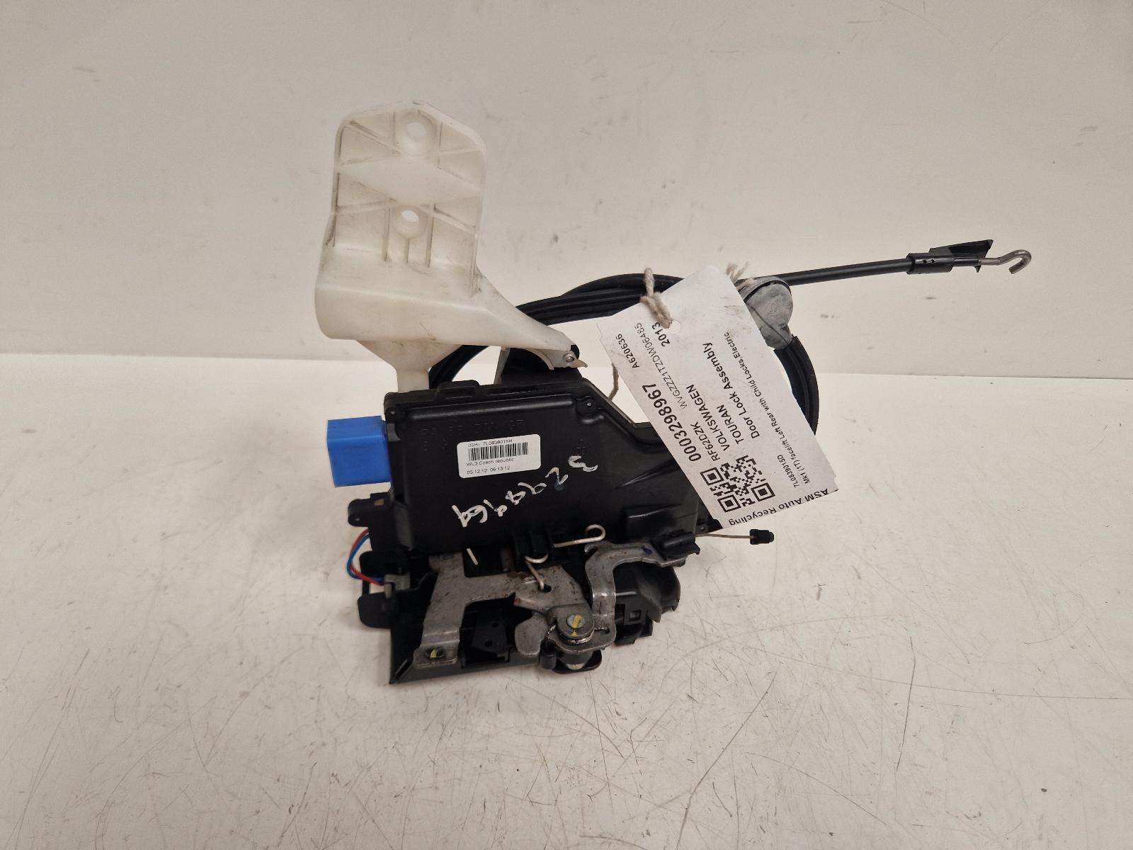 View Auto part Door Lock Assembly Volkswagen Touran 2013