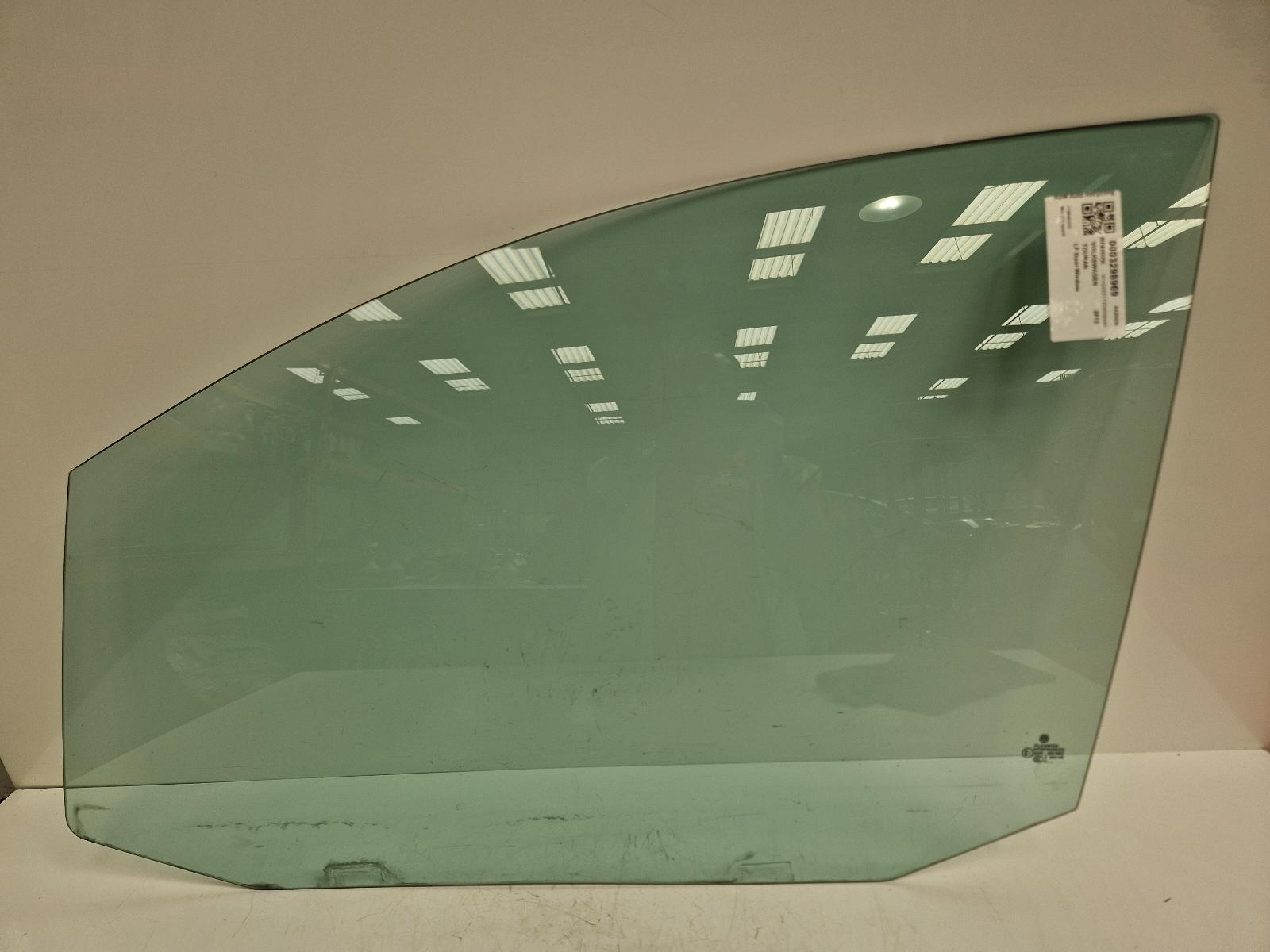 View Auto part LF Door Window Volkswagen Touran 2013