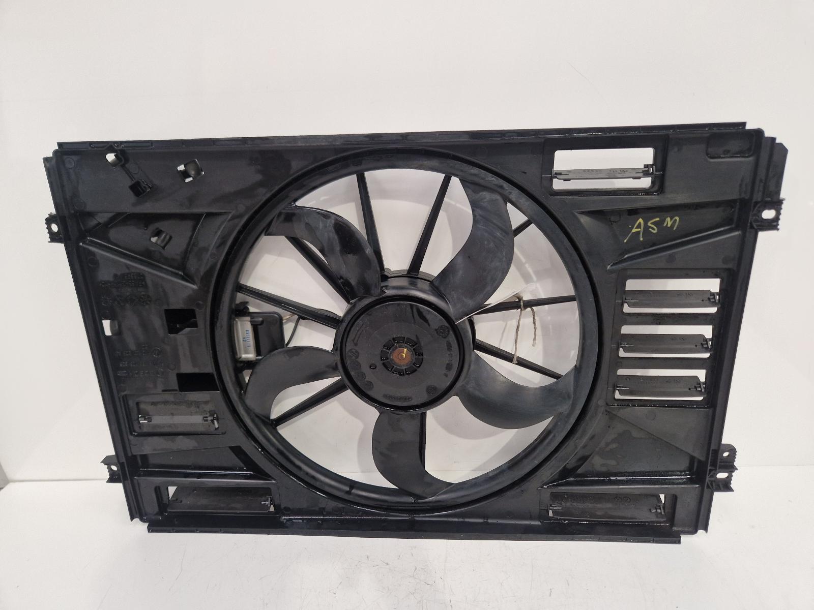 View Auto part Engine Cooling Motor Volkswagen Touran 2013
