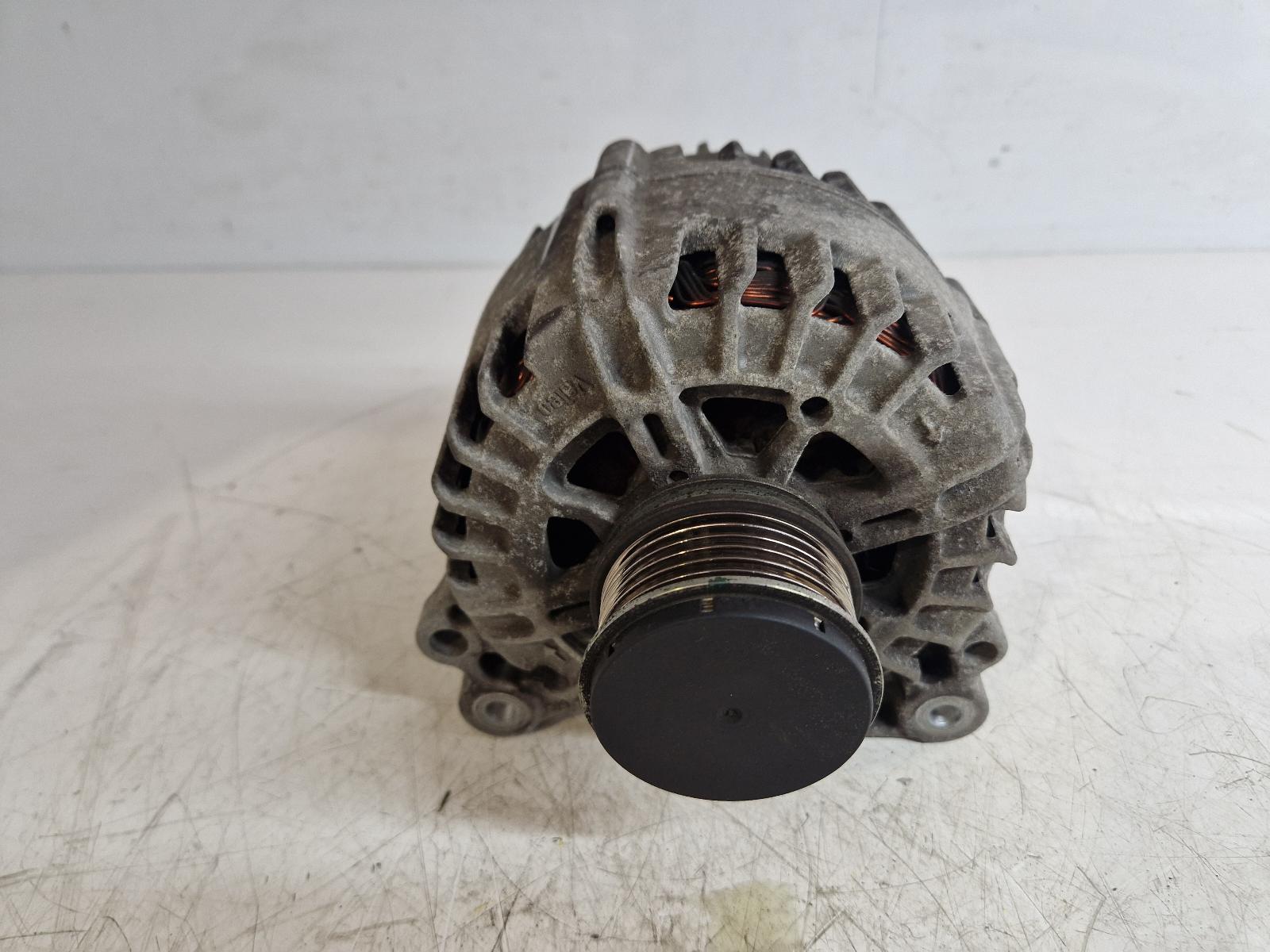 View Auto part Alternator Volkswagen Touran 2013