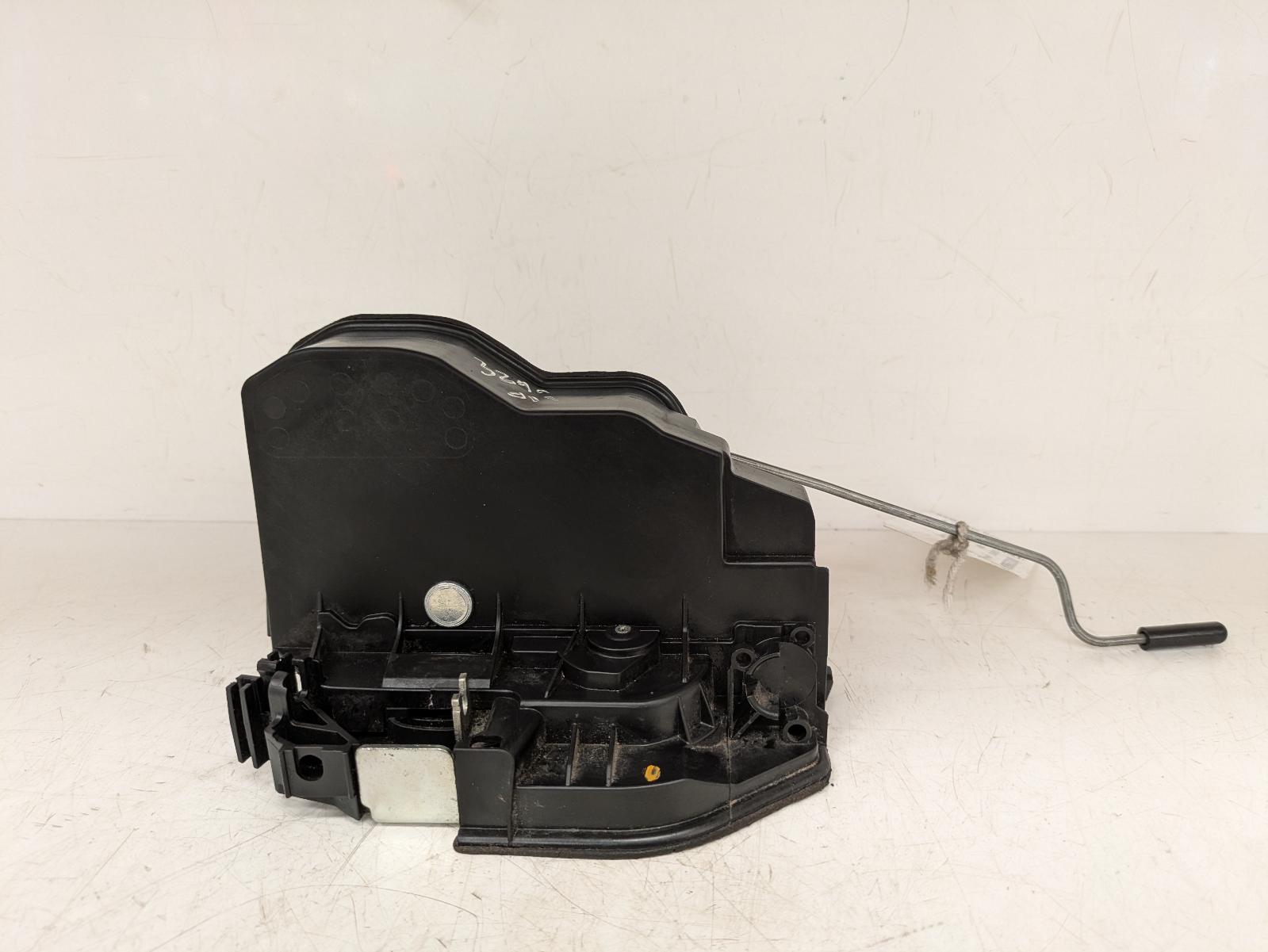 View Auto part Door Lock Assembly Bmw 3 Series 2008