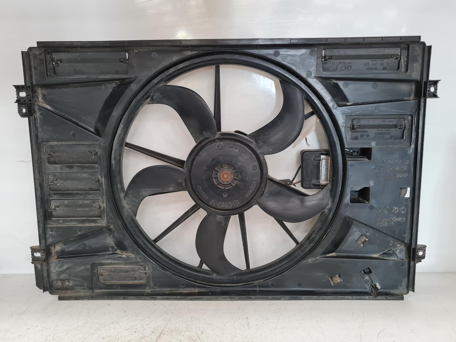 View Auto part Engine Cooling Motor Volkswagen Caddy 2013