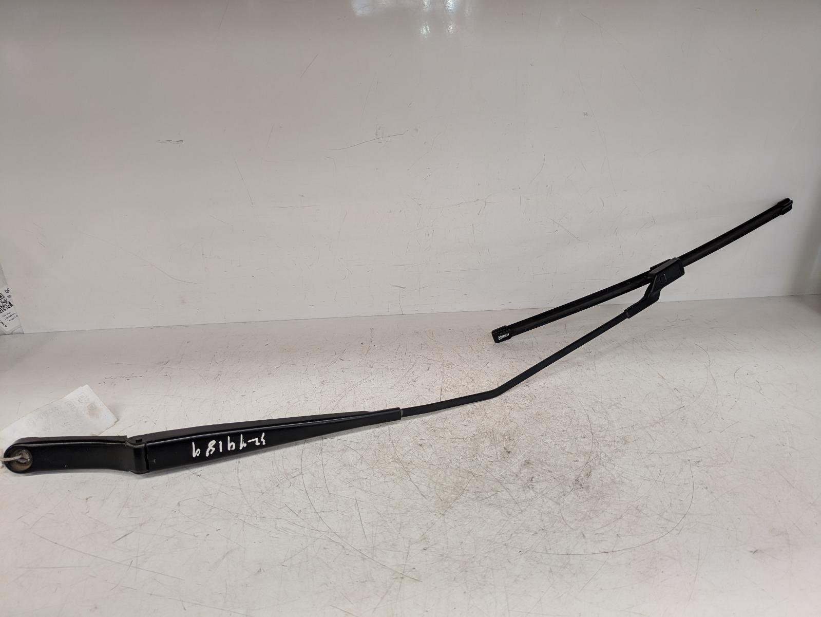 View Auto part Wiper Arm Volkswagen Caddy 2013