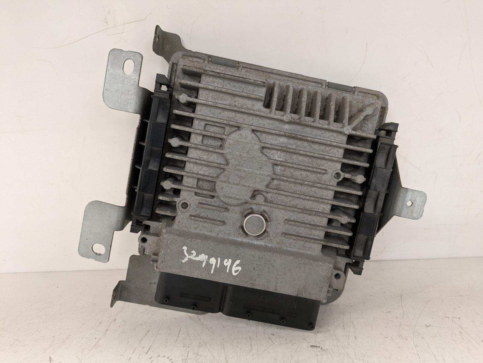 View Auto part ECU Volkswagen Caddy 2013