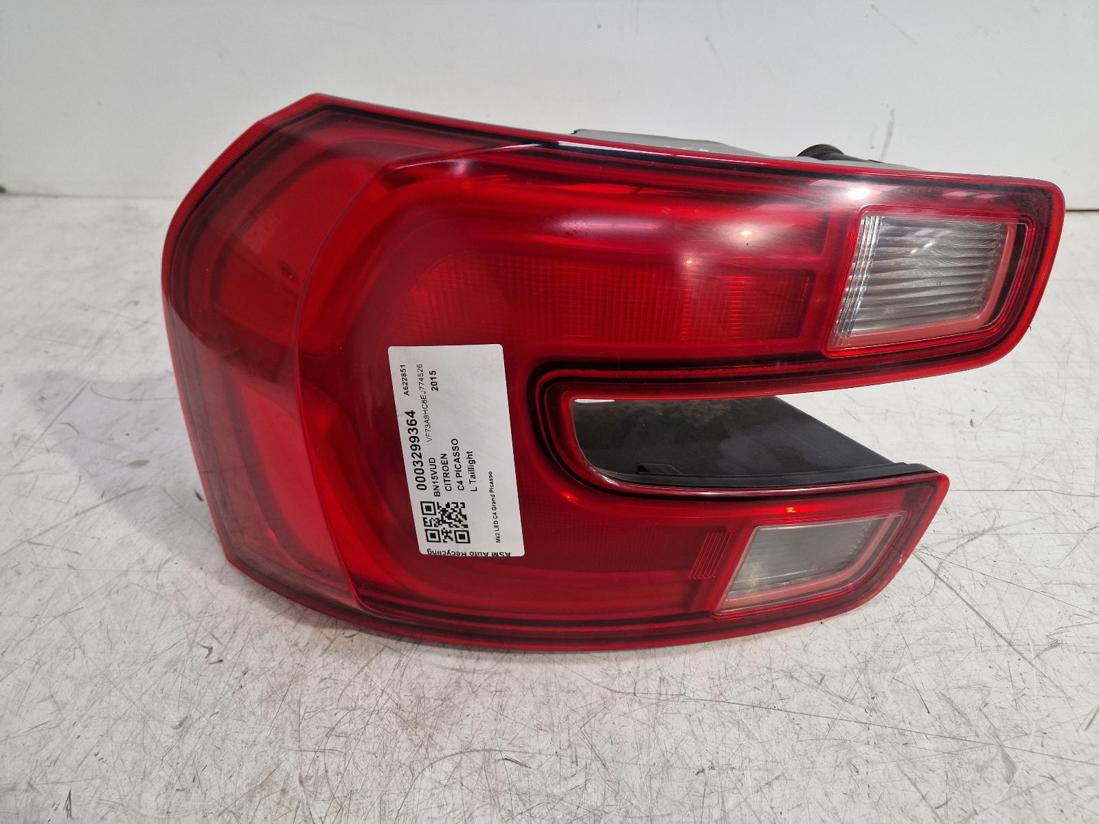 View Auto part L Taillight Citroen C4 Picasso 2015