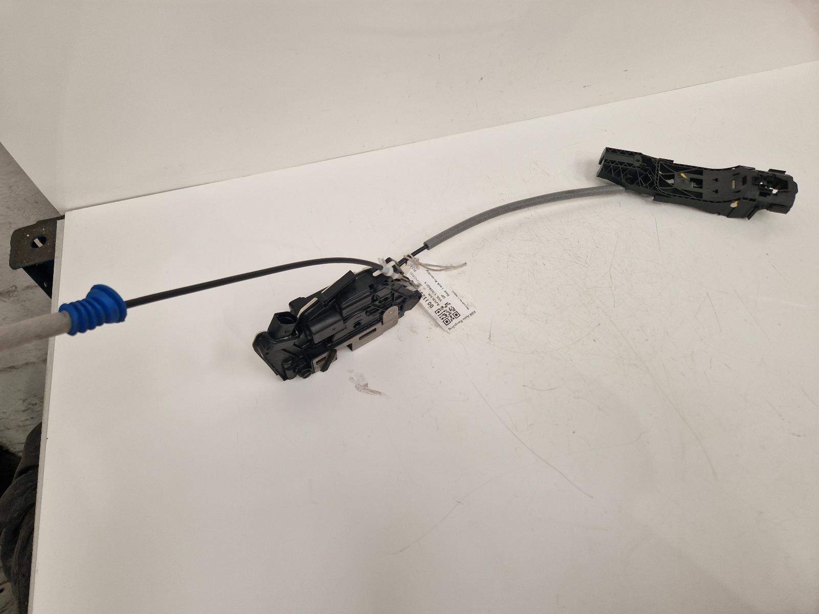 View Auto part Door Lock Assembly Volkswagen Up 2013