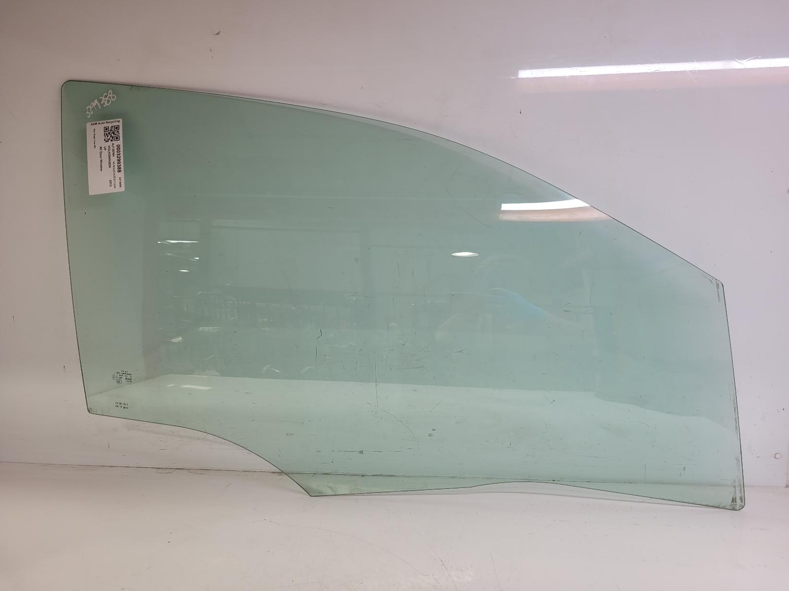 View Auto part RF Door Window Volkswagen Up 2013