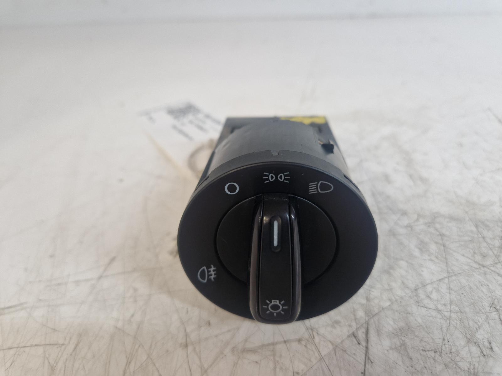 View Auto part Headlight Switch Volkswagen Up 2013