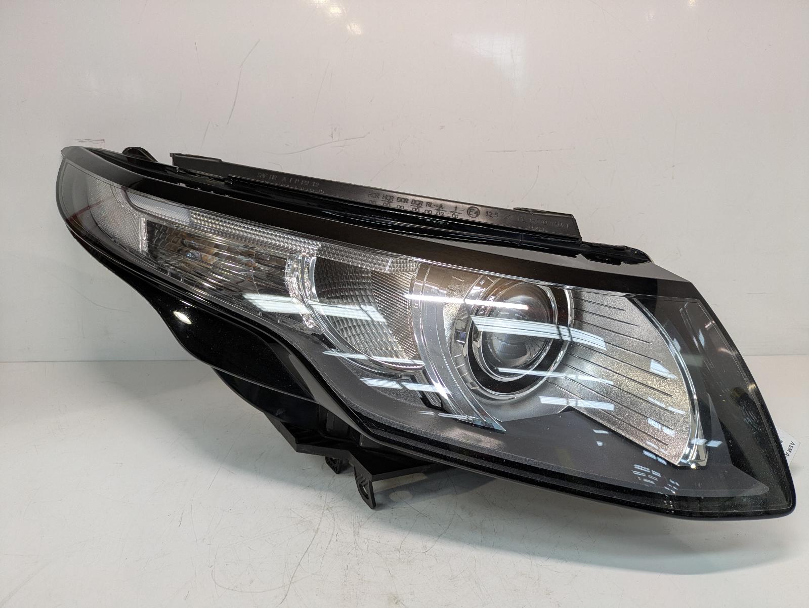 View Auto part R Headlamp Land Rover Range Rover Evoque 2015
