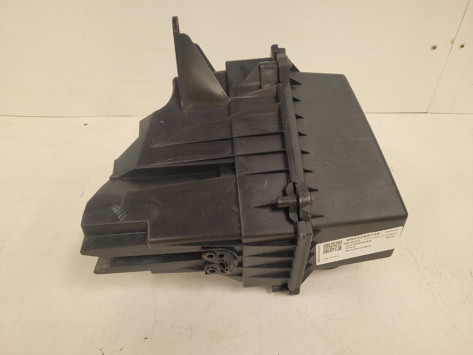 View Auto part Air Cleaner/Box Volkswagen Polo 2010