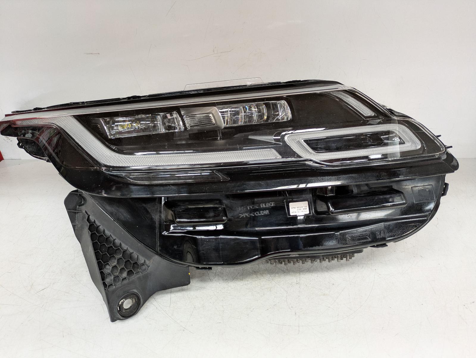 View Auto part R Headlamp Land Rover Range Rover Velar 2019