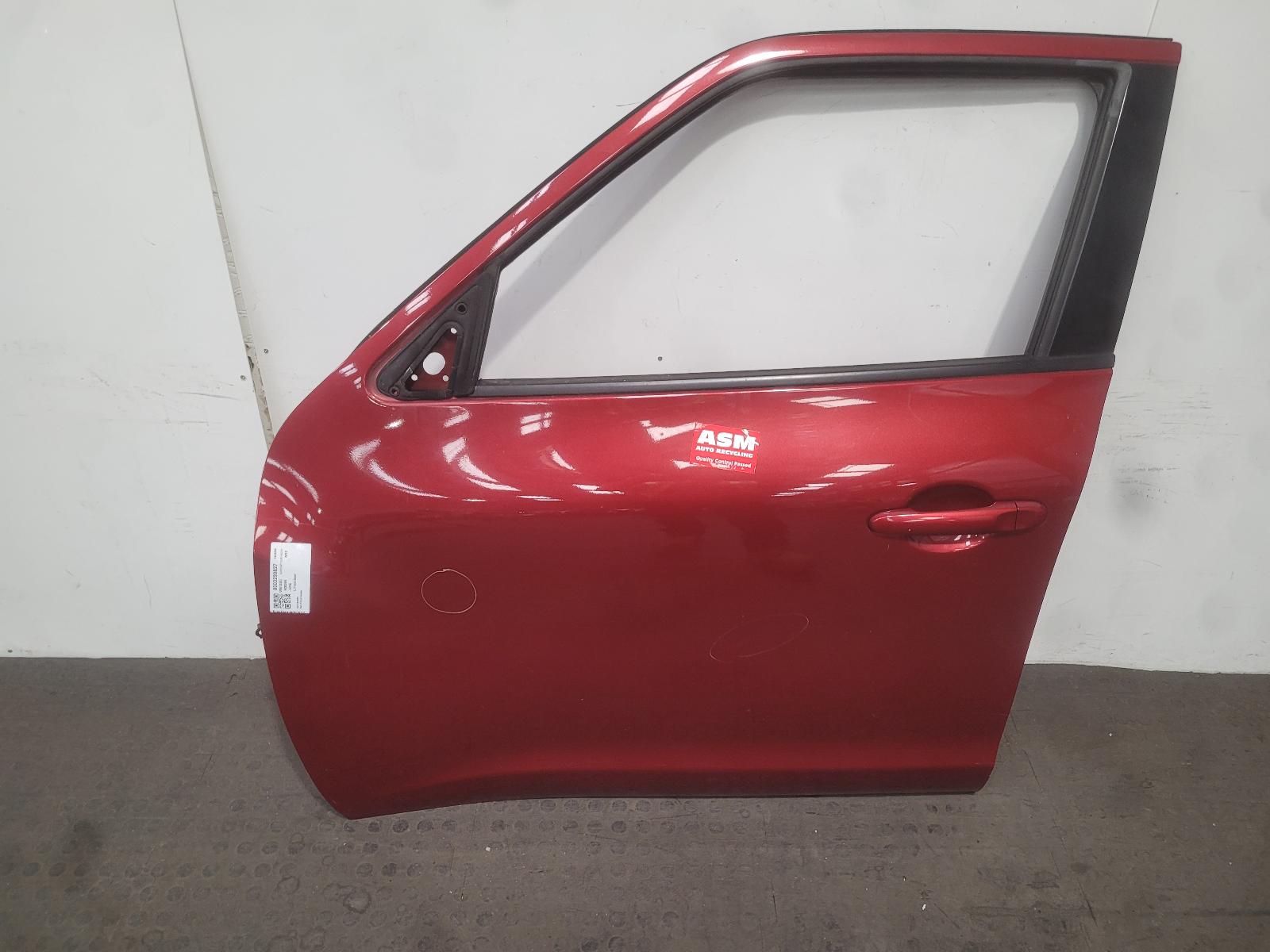 View Auto part L Front Door Nissan Juke 2012