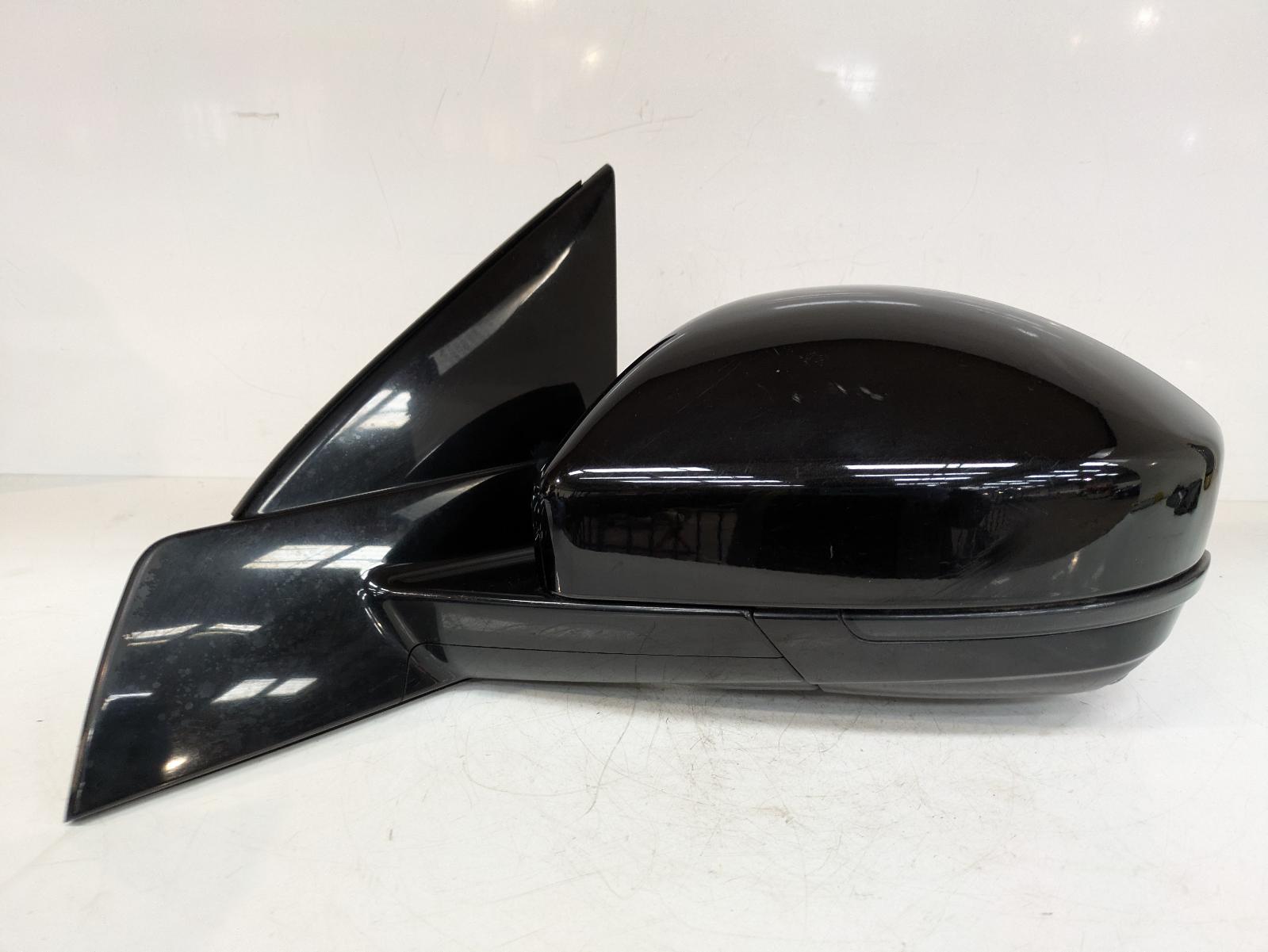 View Auto part L Door Mirror Land Rover Discovery Sport 2020
