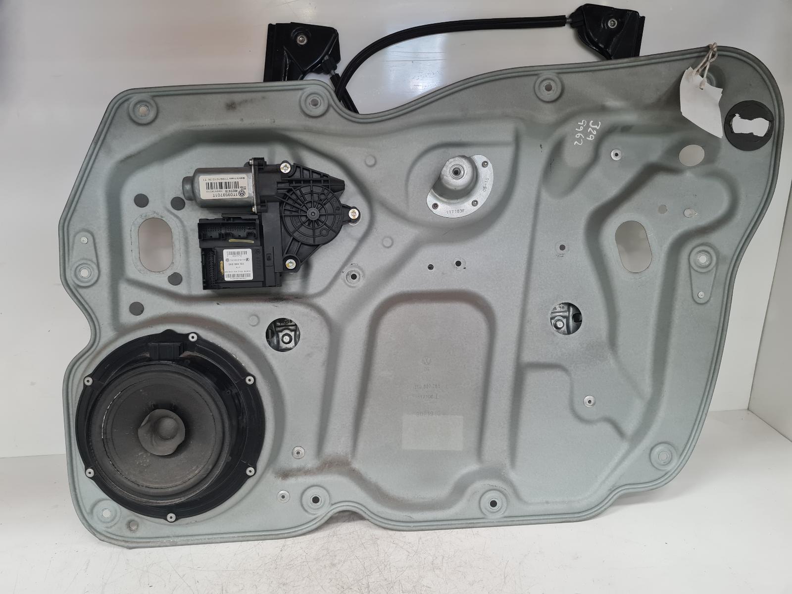 View Auto part RF Window Regulator Volkswagen Caddy 2010