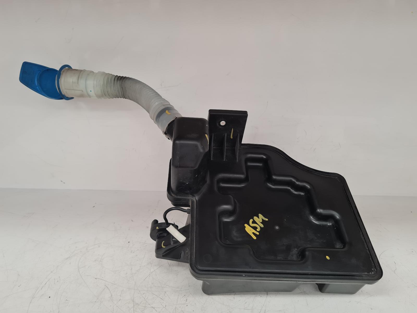 View Auto part Washer Bottle Volkswagen Polo 2011