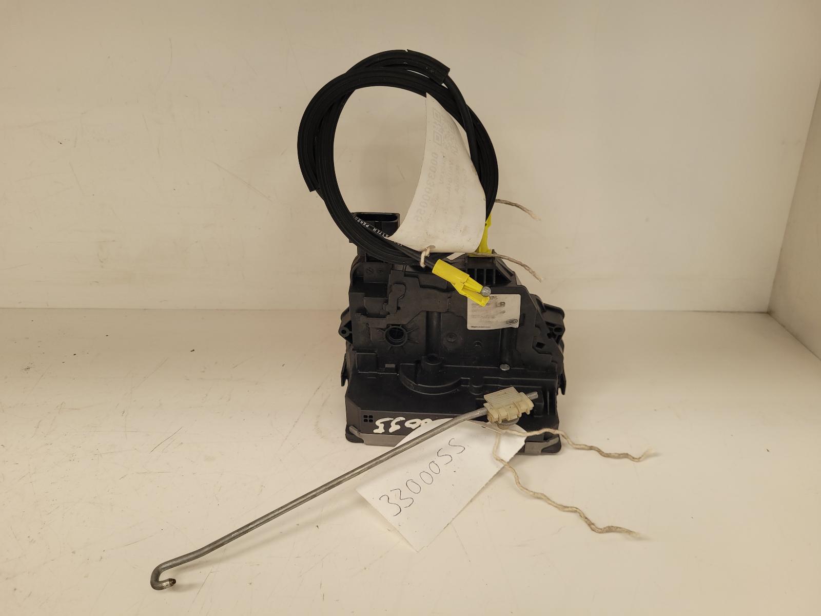 View Auto part Door Lock Assembly Vauxhall Meriva 2016