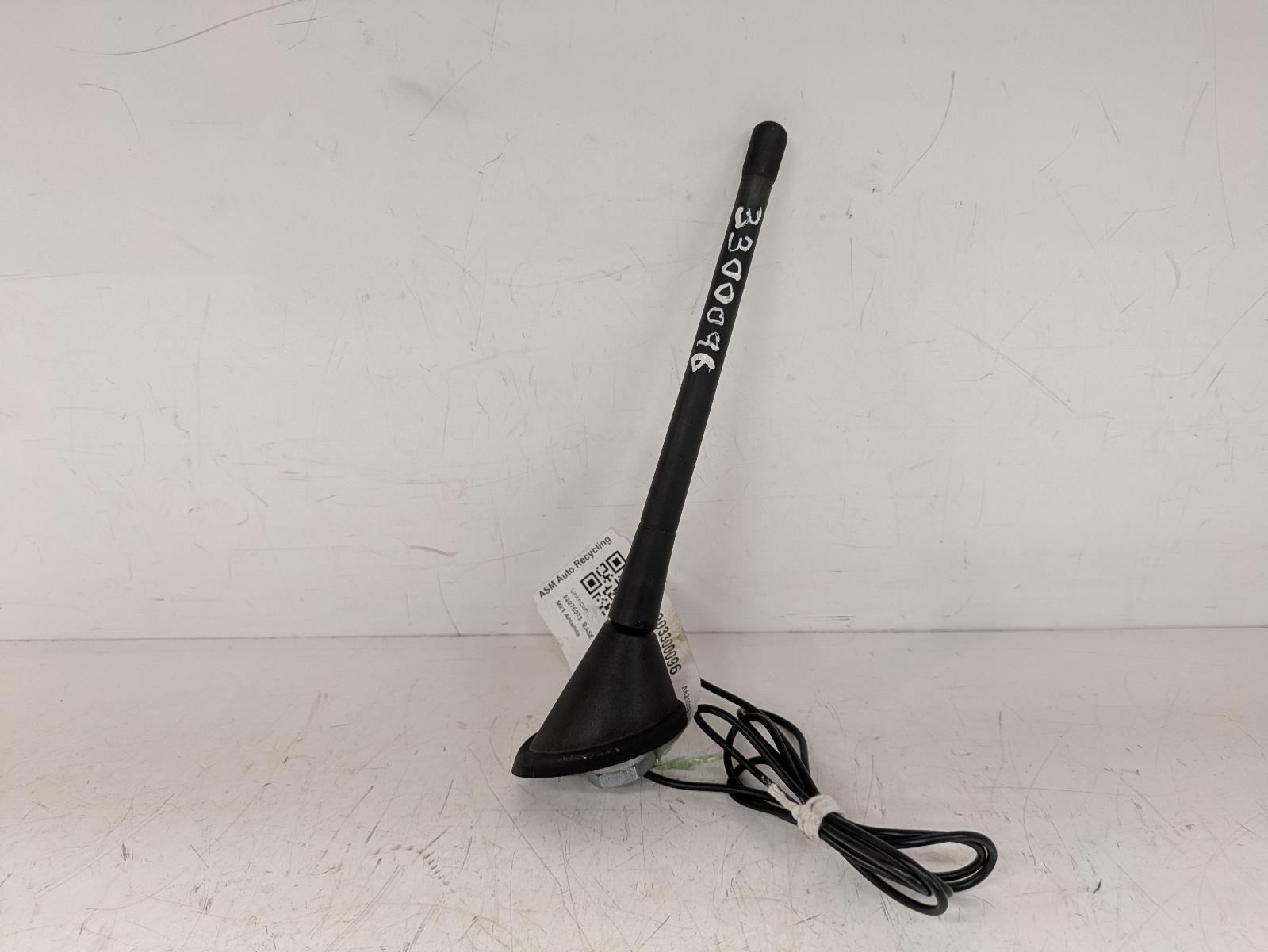View Auto part Antenna Fiat 500 2012