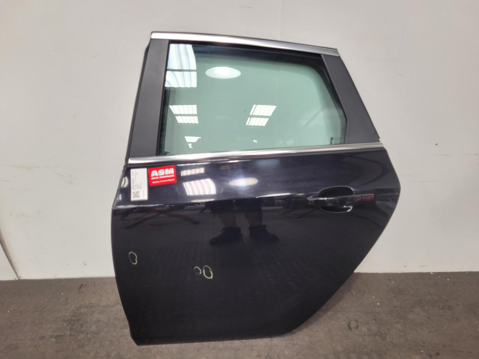 View Auto part L Rear Door Vauxhall Astra 2011