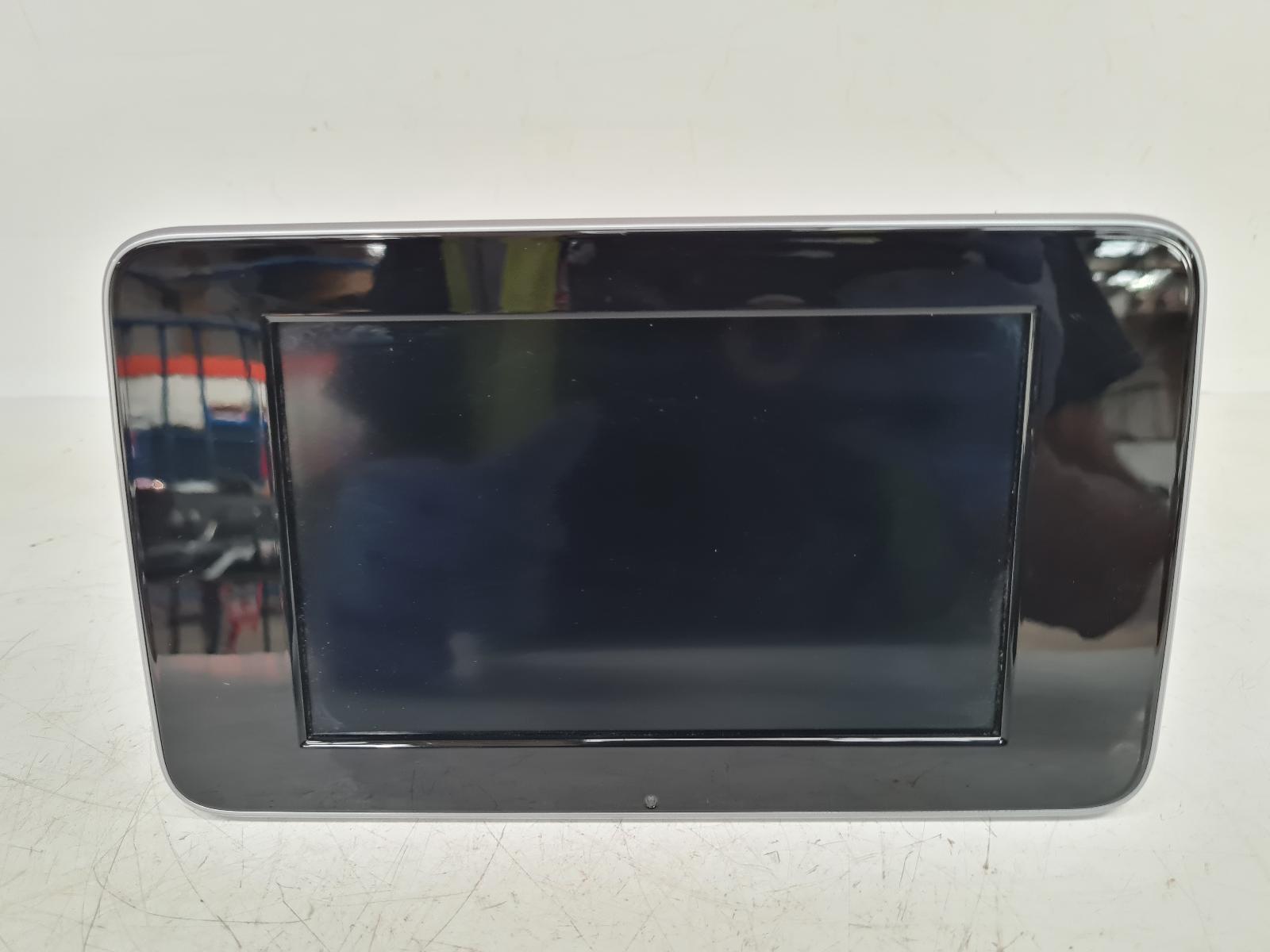 View Auto part Radio Display Mercedes C Class 2017