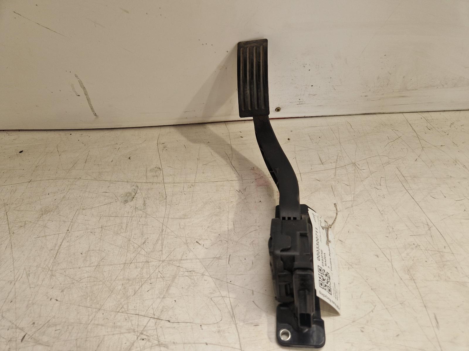 View Auto part Pedal Potentiometer Mazda 3 2013
