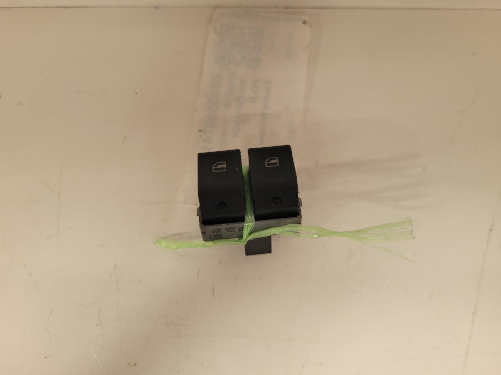 View Auto part Elect. Window Switch Volkswagen Polo 2008