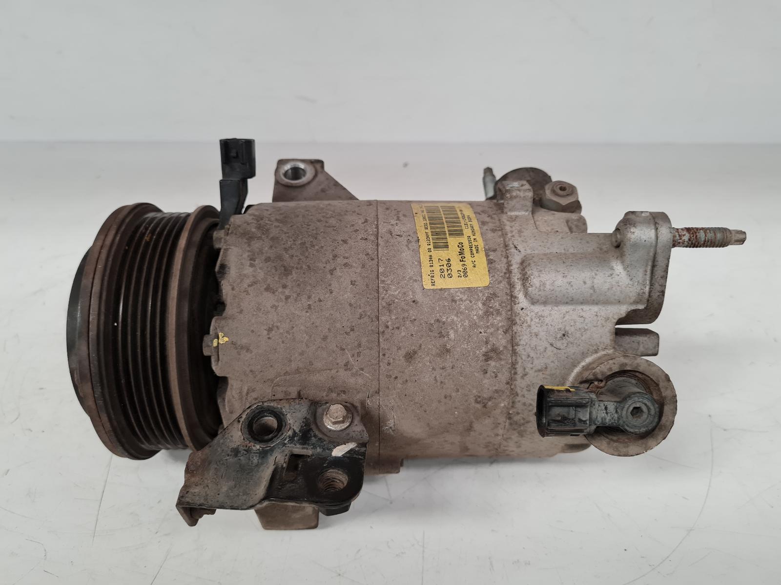 View Auto part Compressor Ford Fiesta 2017