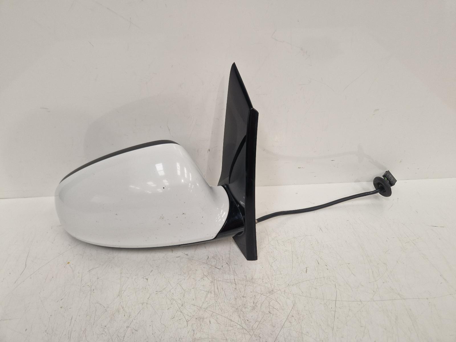 View Auto part R Door Mirror Vauxhall Astra 2012
