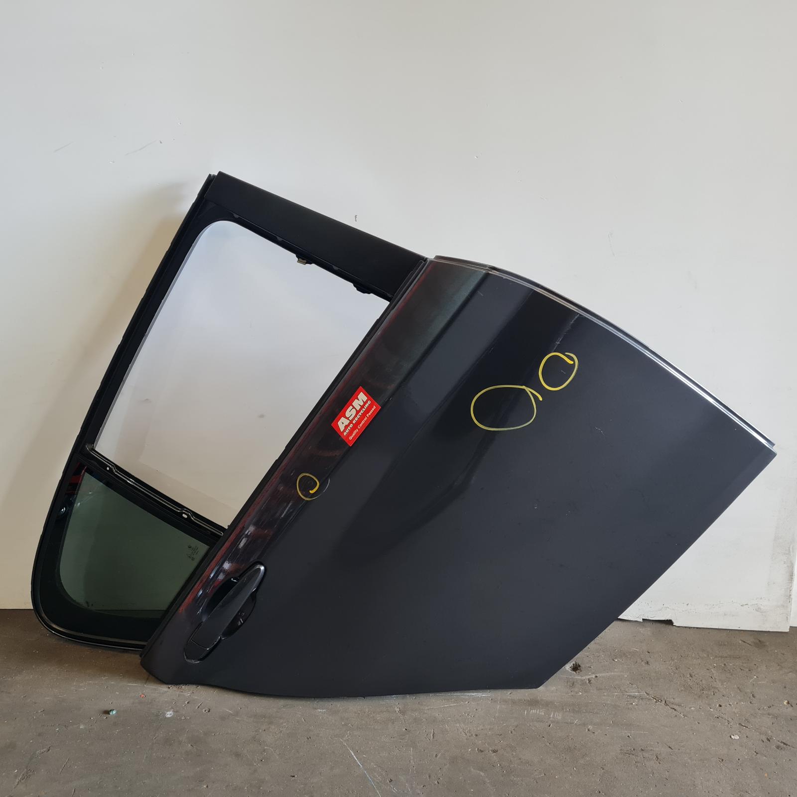 View Auto part R Rear Door Bmw 1 Series 2014