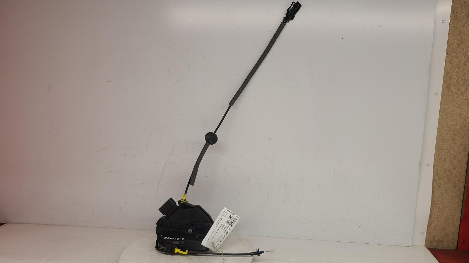 View Auto part Door Lock Assembly Ford Kuga 2015