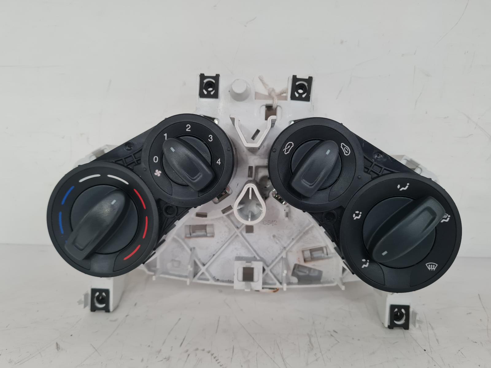 View Auto part Heater/AC Controller Ford Ka 2009