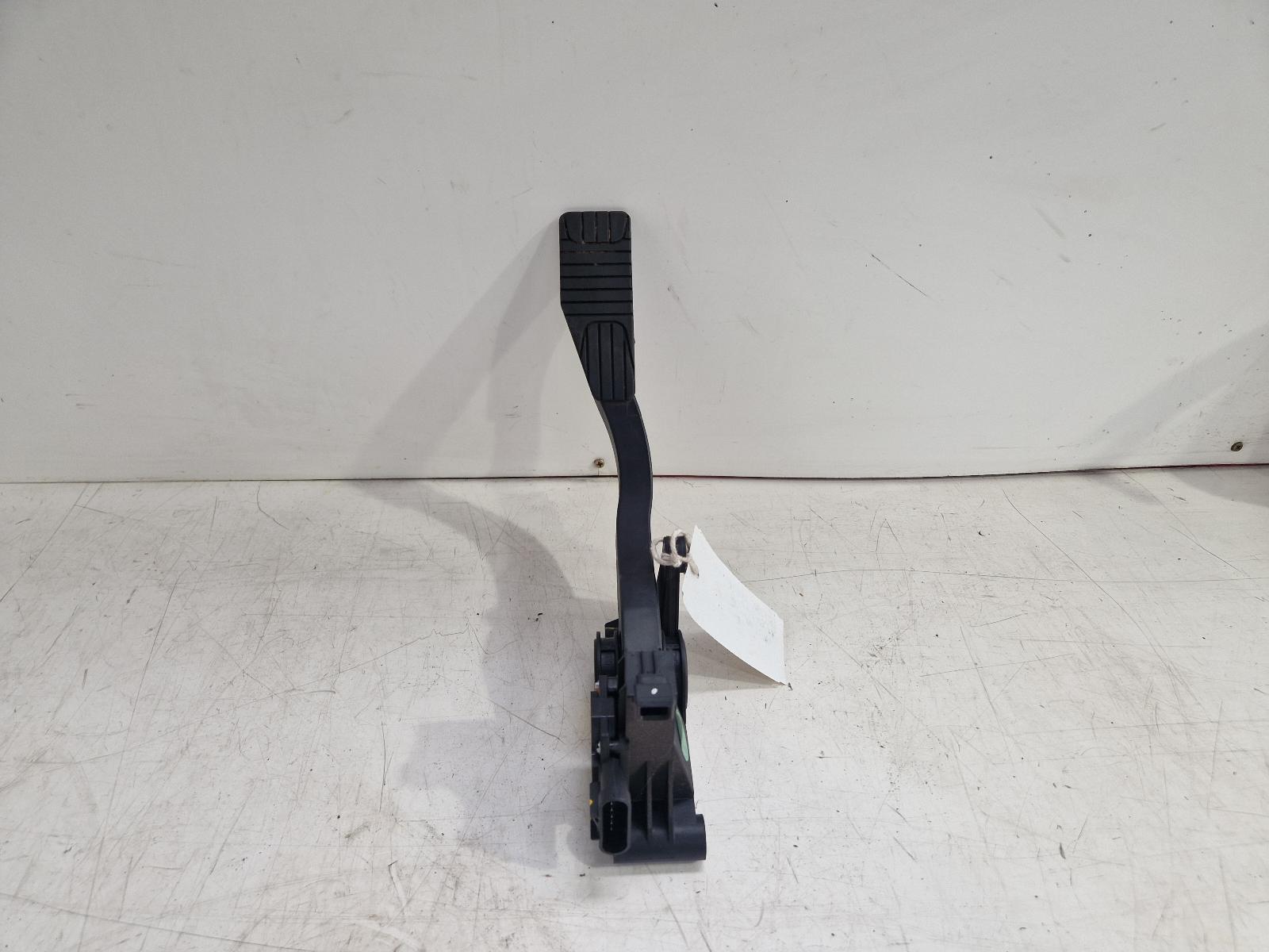 View Auto part Pedal Potentiometer Vauxhall Antara 2014