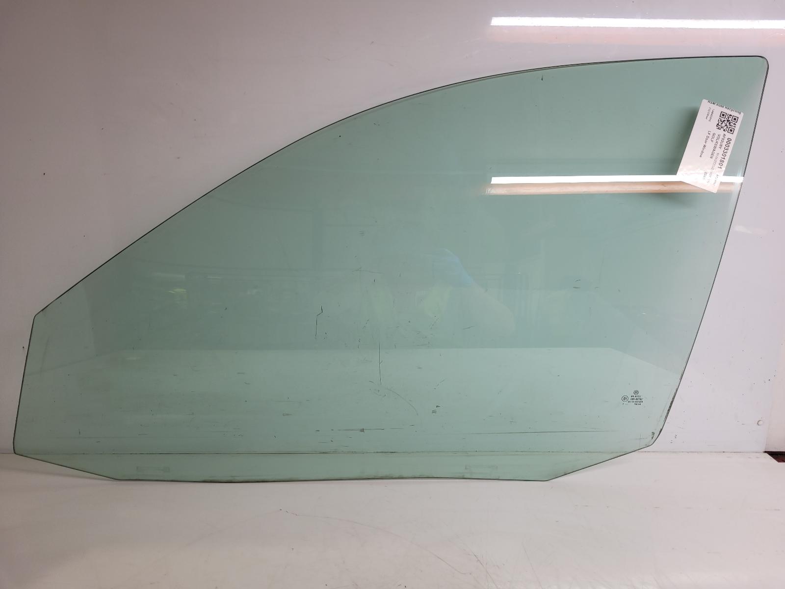 View Auto part LF Door Window Volkswagen Golf 2003