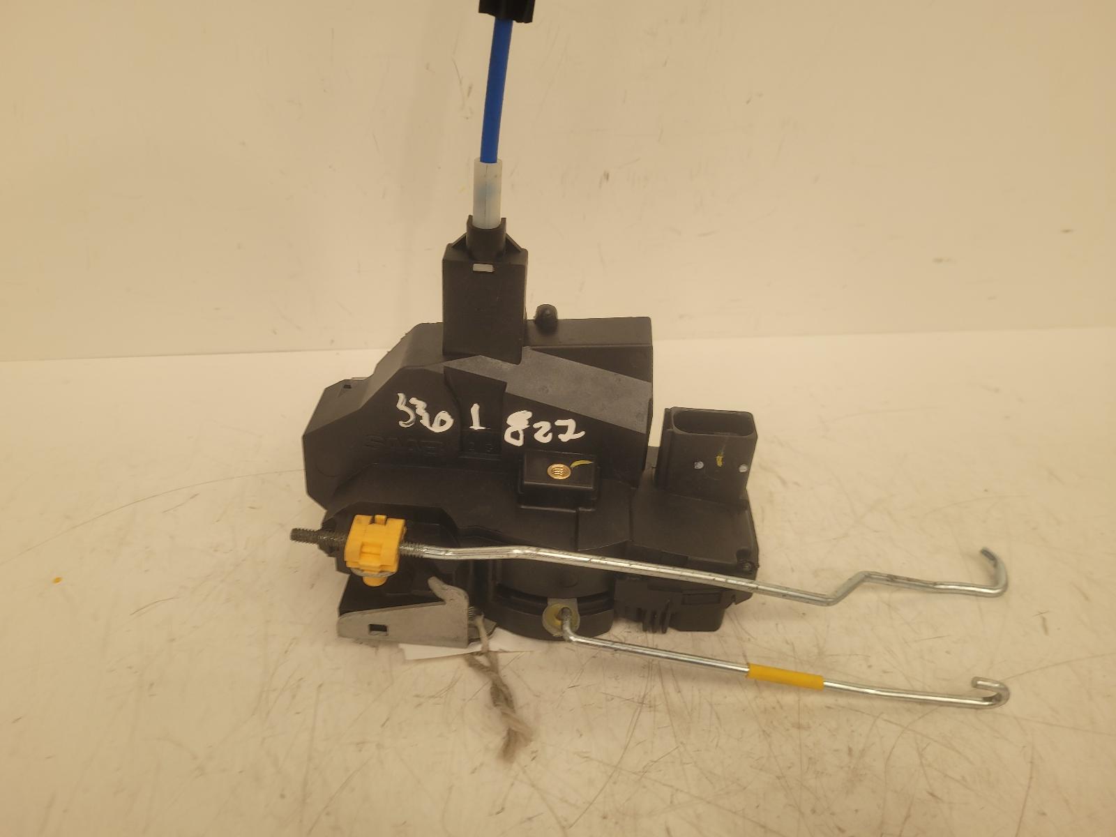 View Auto part Door Lock Assembly Saab 93 2007