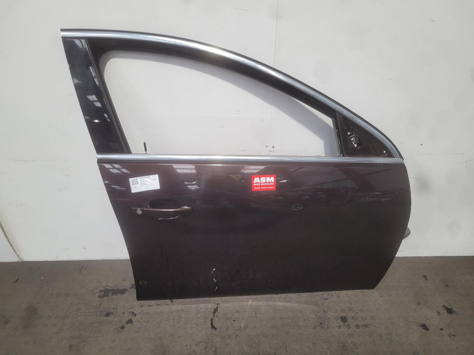 View Auto part R Front Door Vauxhall Insignia 2016