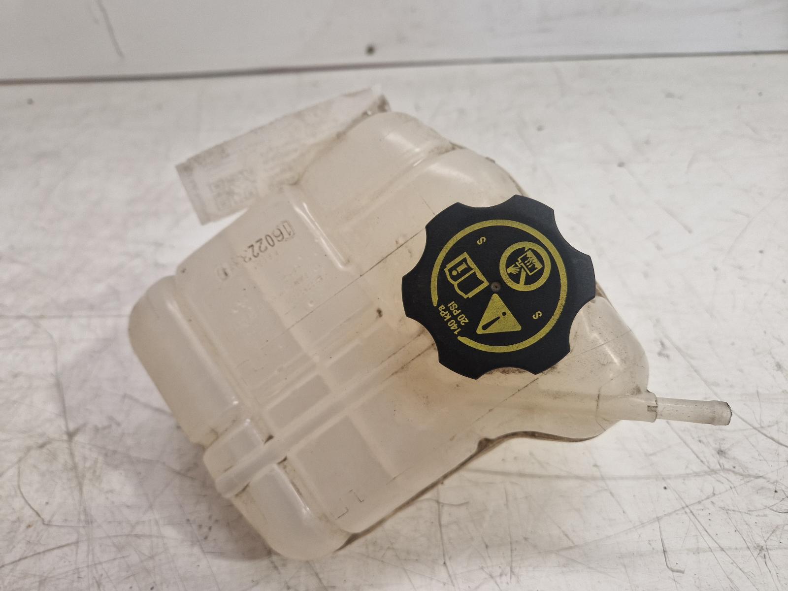 View Auto part Overflow Bottle Vauxhall Insignia 2016