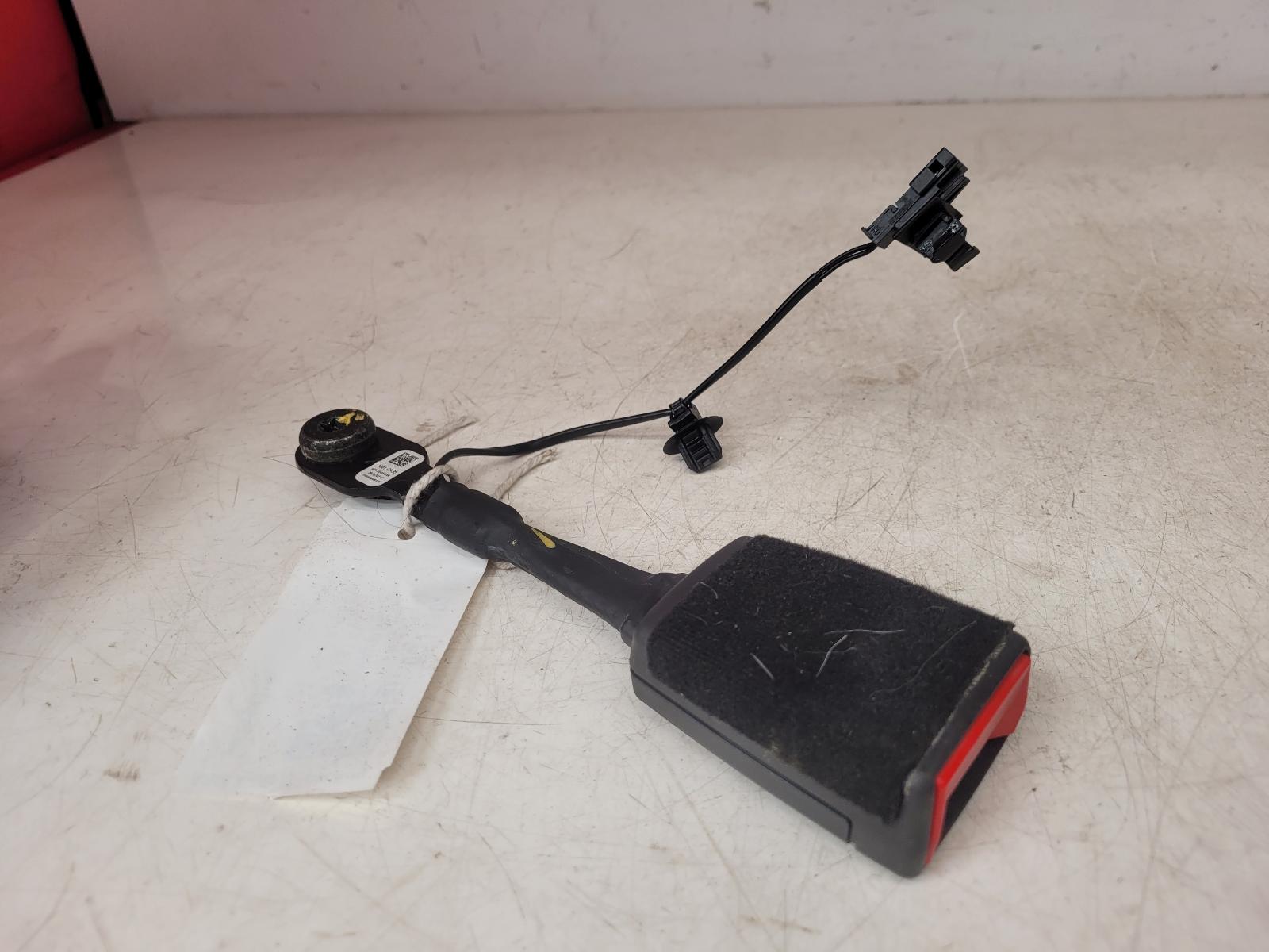 View Auto part Seat Belt Vauxhall Astra 2016