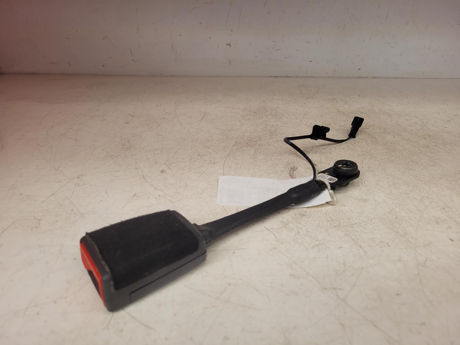 View Auto part Seat Belt Vauxhall Astra 2016