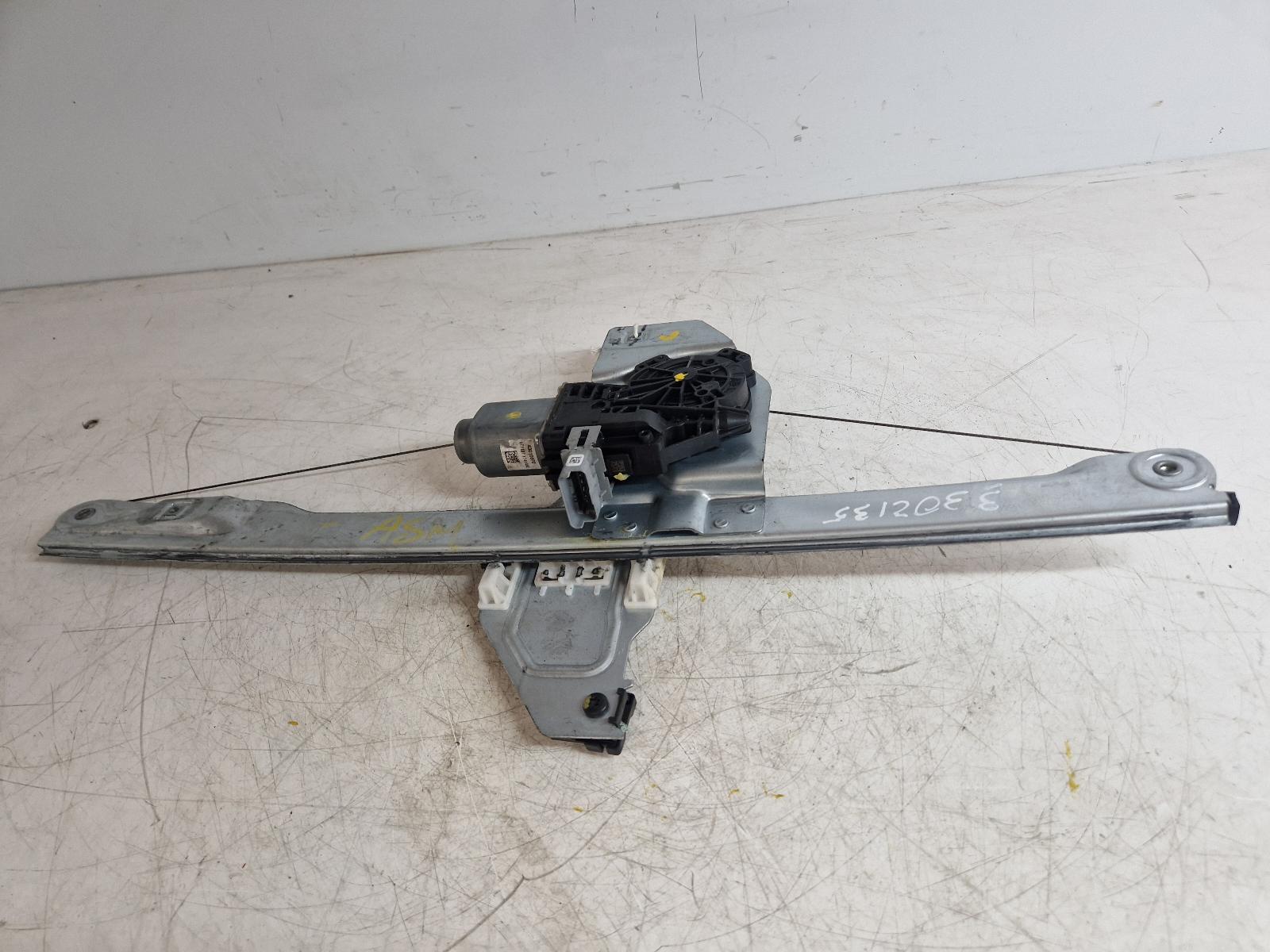 View Auto part RF Window Regulator Citroen Berlingo 2018