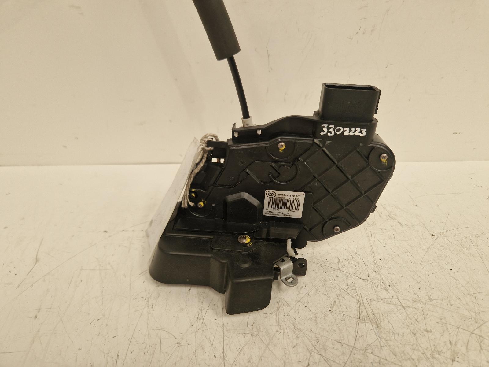 View Auto part Door Lock Assembly Jaguar Xf 2013