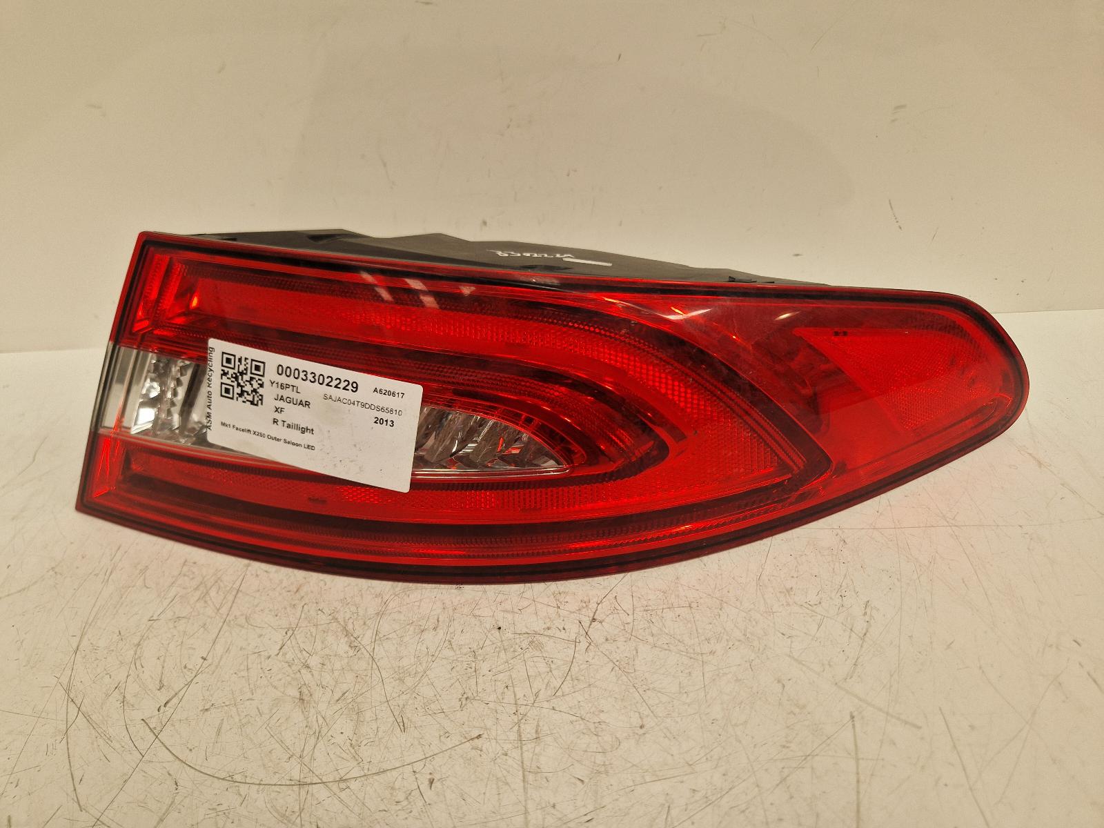 View Auto part R Taillight Jaguar Xf 2013